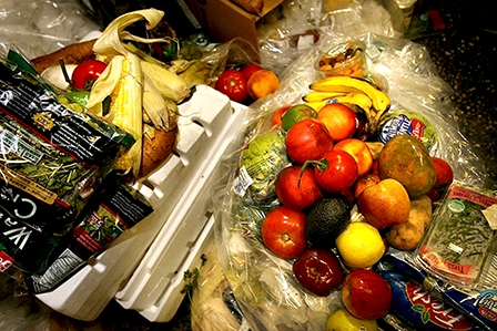 Mỹ lãng phí 50% thực phẩm