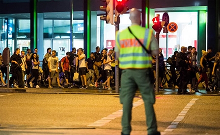 Kẻ thủ ác bị tâm thần, không liên quan tới IS