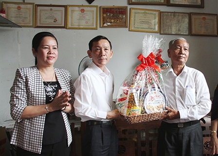 NHIỀU HOẠT ĐỘNG THIẾT THỰC CHĂM LO
CHO CÁC GIA ĐÌNH CHÍNH SÁCH, NGƯỜI CÓ CÔNG