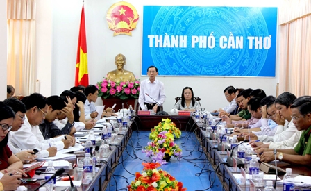 Tập trung thực hiện các giải pháp đảm bảo 
đến cuối năm phải hoàn thành các chỉ tiêu kinh tế - xã hội