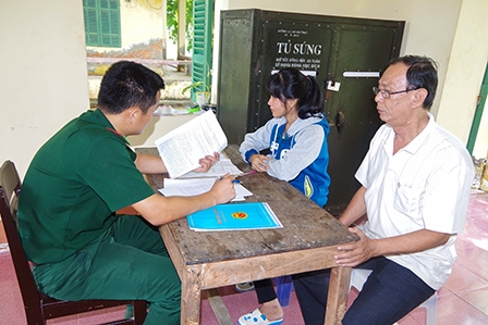 TẠM GIỮ 2 ĐỐI TƯỢNG BUÔN BÁN HƠN 500 GÓI THUỐC LÁ NGOẠI NHẬP LẬU