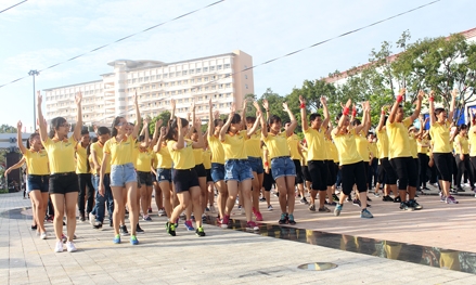 Gần 500 đoàn viên thanh niên tham gia chương trình “Thanh niên Cần Thơ năng động ngày hè”