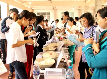 LẤY THỊ TRƯỜNG LÀM ĐỊNH HƯỚNG