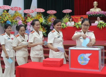 ĐỀ RA NHIỀU GIẢI PHÁP THỰC HIỆN HIỆU QUẢ
CÁC PHONG TRÀO THI ĐUA GẮN VỚI NHIỆM VỤ NGÀNH