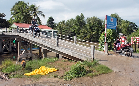 Xây dựng hoàn thành  3 cây cầu nông thôn 
từ nguồn vốn viện trợ không hoàn lại của Nhật Bản