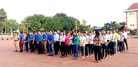 RA QUÂN HƯỞNG ỨNG CHIẾN DỊCH VẬN ĐỘNG NHÂN DÂN 
THAM GIA BẢO HIỂM Y TẾ