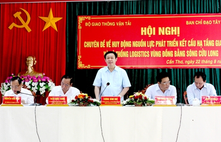 Quan tâm đầu tư kết cấu hạ tầng giao thông
kết nối vùng ĐBSCL với các vùng miền trong cả nước