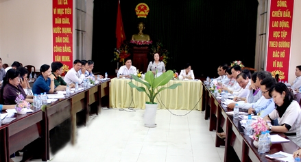 “CÚ HÍCH” ĐỂ CÁC ĐỊA PHƯƠNG TĂNG TỐC