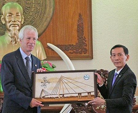 Lãnh đạo thành phố tiếp Bộ trưởng Ngoại giao Canada