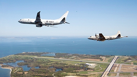 Nga  Mỹ lại tranh cãi quanh vụ 
chặn máy bay ở Biển Đen