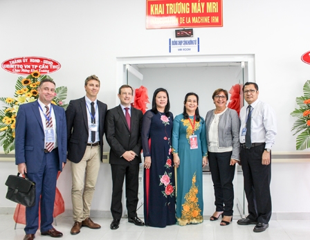 Hướng đến trung tâm y tế kỹ thuật cao của vùng