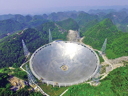 Trung Quốc bắt đầu “săn” người ngoài hành tinh