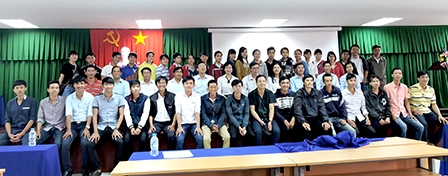 Huy động nguồn nhân lực trẻ