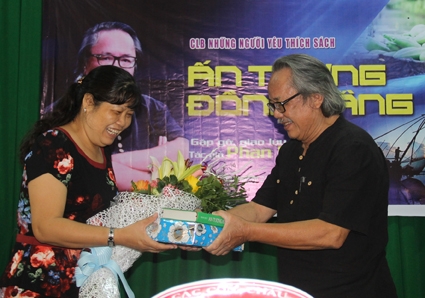 Vun bồi niềm đam mê đọc sách