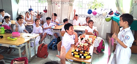 Lo giáo viên ngoại ngữ