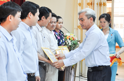 Những cán bộ kiểm tra tâm huyết