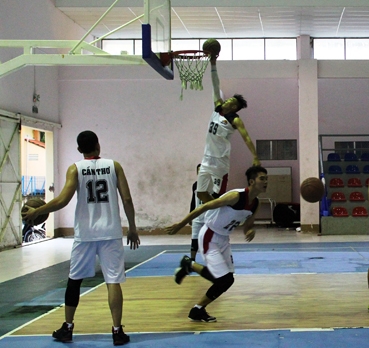 Nỗ lực duy trì phong trào bóng rổ Cần Thơ