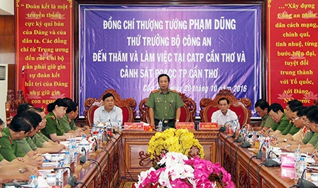 Thứ trưởng Bộ Công an Phạm Dũng làm việc với Công an TP Cần Thơ và Cảnh sát PCCC TP Cần Thơ