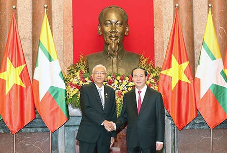Chủ tịch nước Trần Đại Quang
đón, hội đàm với Tổng thống Myanmar