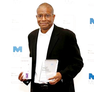 Paul Beatty- nhà văn Mỹ đầu tiên đoạt giải thưởng văn học Anh