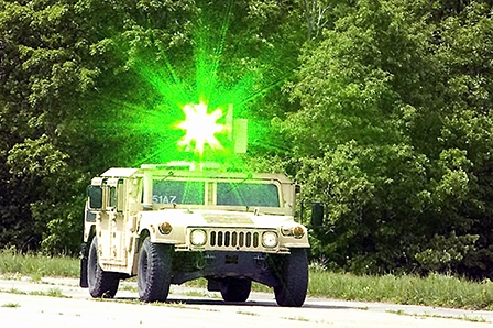Quân đội Mỹ phát triển vũ khí laser