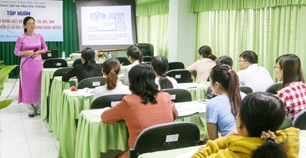 Bồi dưỡng kỹ năng thực hiện tác phẩm báo chí