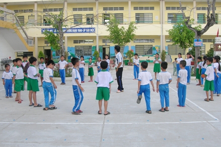 Chăm sóc, bảo vệ tốt sức khỏe học sinh