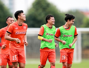 Avispa Fukuoka giao lưu 
với đội U13 và U15 Cần Thơ