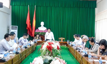 Giám sát thực hiện biên chế ở Sở Y tế, Sở Giáo dục 
và Đào tạo