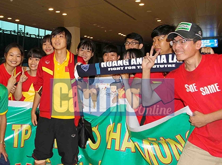 Người hâm mộ Cần Thơ nồng nhiệt đón đội tuyển Việt Nam