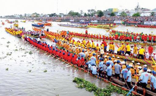 ភាព​អធិក​អធ័ម​នៃ​ពិធី​បុណ្យ​អក​អំ​បុក​ឆ្នាំ​២០១៦