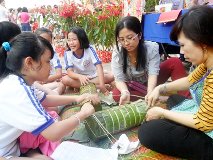 Chú trọng giáo dục truyền thống và di sản văn hóa