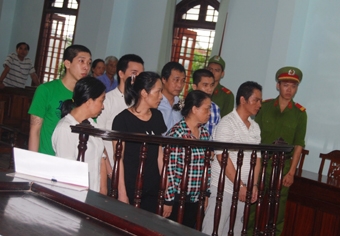 Xét xử đường dây mua bán, vận chuyển, tiêu thụ tiền giả