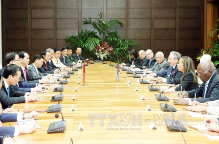 Chủ tịch Cuba Raul Castro đón và hội đàm với Chủ tịch nước Trần Đại Quang