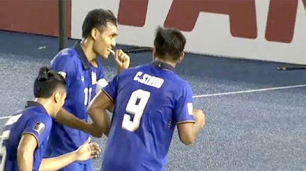 Tuyển Thái Lan thắng indonesia 4-2