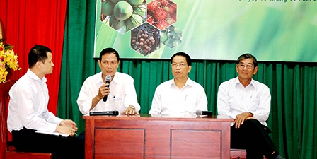 “Đòn bẩy”  từ doanh nghiệp