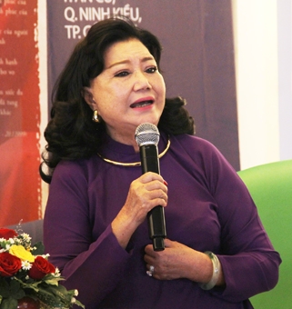Dễ như “ông hoàng, bà chúa”