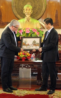 Tranh thủ các dự án hợp tác với Chính phủ Australia và Cộng hòa Liên bang Đức