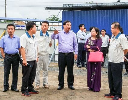 Lãnh đạo thành phố làm việc với Công ty TNHH 
Taekwang Vina Cần Thơ