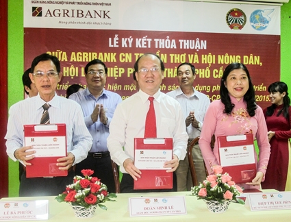 Agribank chi nhánh Cần Thơ ký kết thỏa thuận liên ngành với Hội Nông dân và Hội Liên hiệp Phụ nữ TP Cần Thơ
