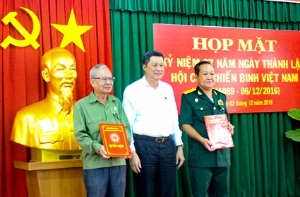 Hội Cựu chiến binh thành phố họp mặt 
Kỷ niệm 27 năm ngày thành lập Hội