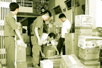 Cuối năm tăng cường chống hàng lậu, hàng giả