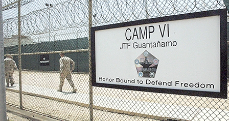 Mỹ thông qua dự luật ngân sách 
quốc phòng hơn 600 tỉ USD