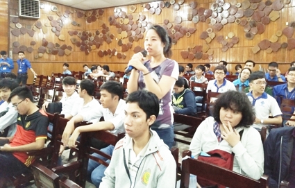 “Cầu nối” cơ hội việc làm cho sinh viên