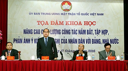 Nâng cao chất lượng công tác nắm bắt, tập hợp, 
phản ánh ý kiến, kiến nghị của nhân dân với Đảng, Nhà nước