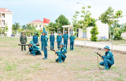 Đẩy mạnh công tác phát triển đảng viên trong lực lượng dân quân