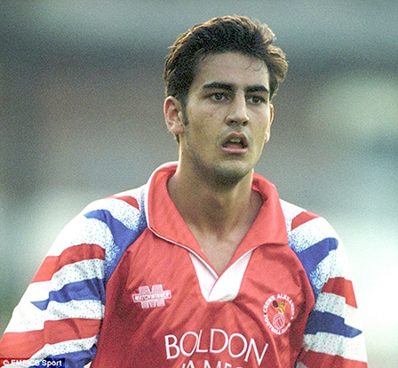 Bê bối lạm dụng tình dục trẻ em chấn động bóng đá Anh