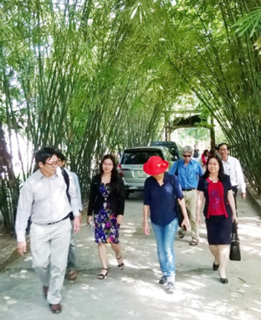 TP Cần Thơ tiếp đoàn công tác của UNESCO làm việc 
về không gian đô thị, văn hóa, cảnh quan môi trường, 
chất lượng cuộc sống