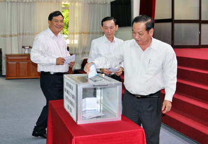 Hơn 400 cán bộ chủ chốt thành phố học tập
chuyên đề Những nội dung cơ bản của tư tưởng, đạo đức, phong cách Hồ Chí Minh