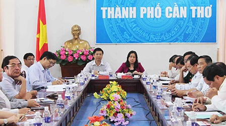 Thủ tướng Nguyễn Xuân Phúc: Tăng cường kỷ cương, đề cao trách nhiệm, thi đua sáng tạo, thúc đẩy phát triển nhanh và bền vững kinh tế - xã hội đất nước